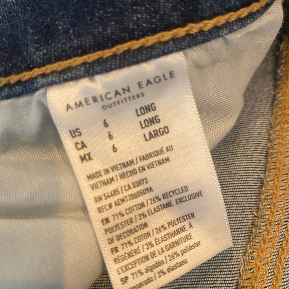 Like-new American Eagle Hi-Rise Jegging (Next Level Stretch) Size = US 6 - Picture 2 of 6
